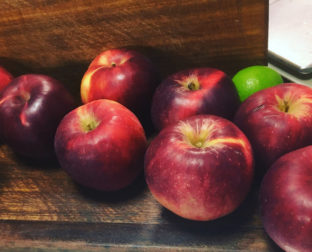 棚＜3＞ 季節のくだもの