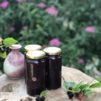 桑の実のヨーグルトソース