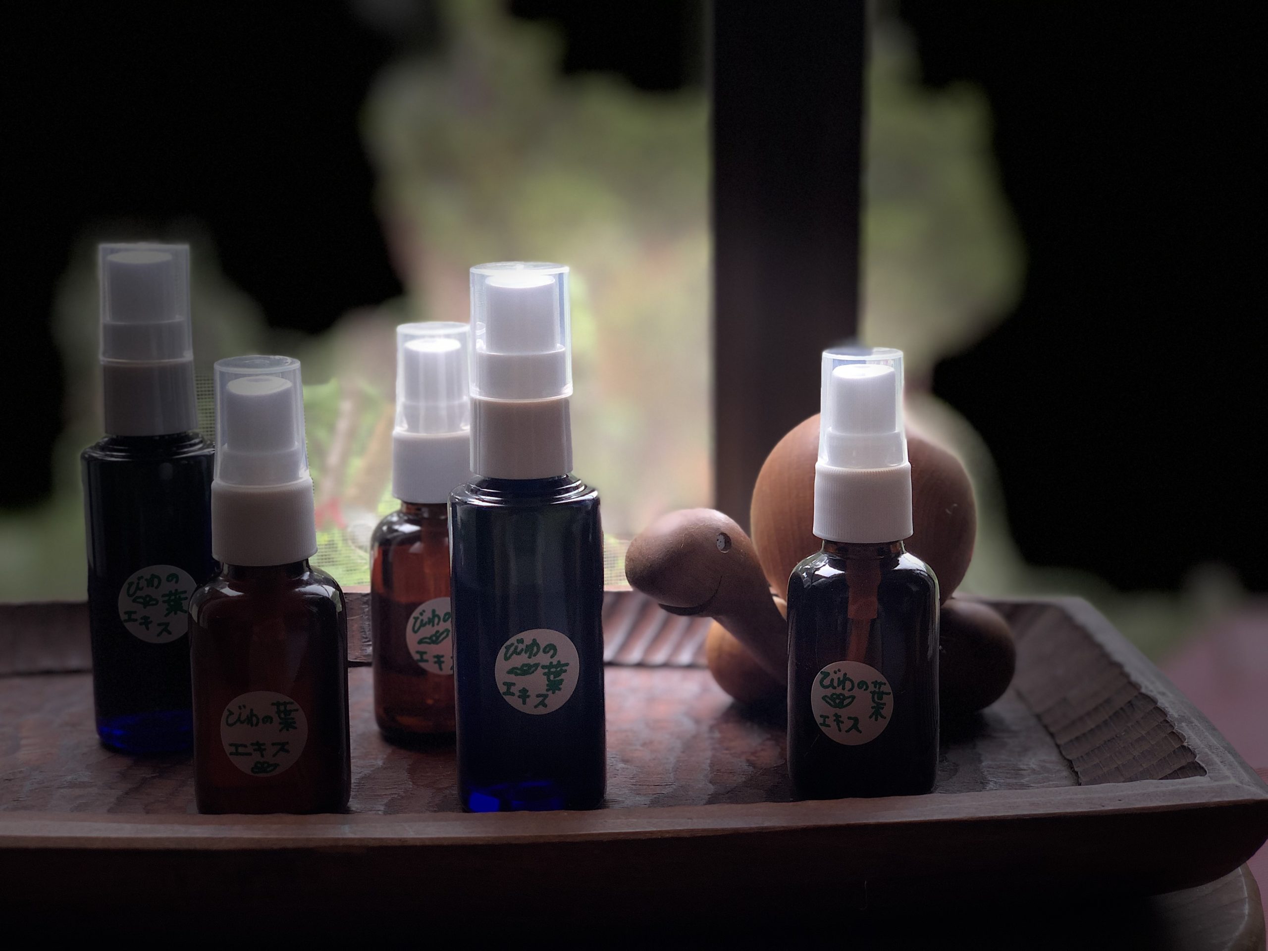 無農薬自然栽培のHozu ままやのビワの葉エキスは、玄米焼酎で作っています。