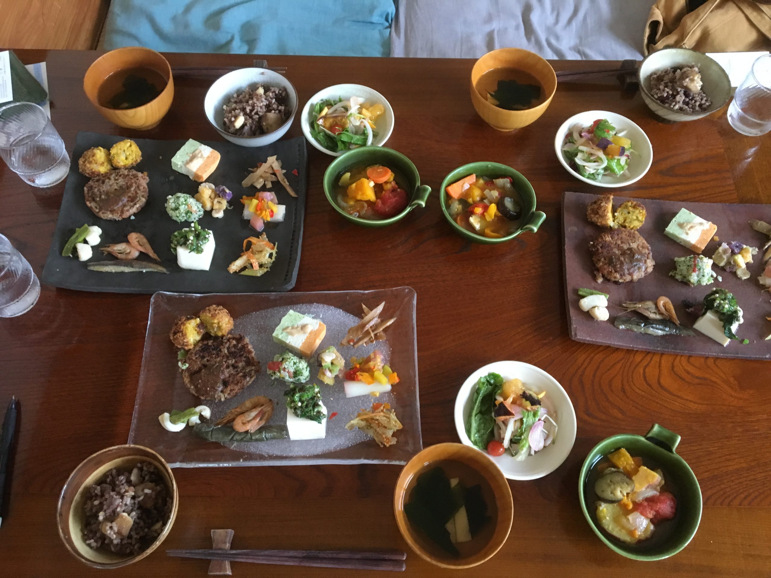 かぜのねシェアキッチンHozu ままやのお豆と雑穀のランチ