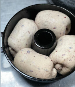 無農薬天日干し米の甘酒しよう有機スペルト50%鍋焼き天然酵母パン