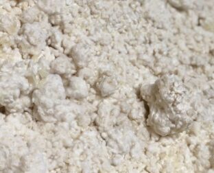 天日干し、自然栽培の自家製米を醸すこうじ